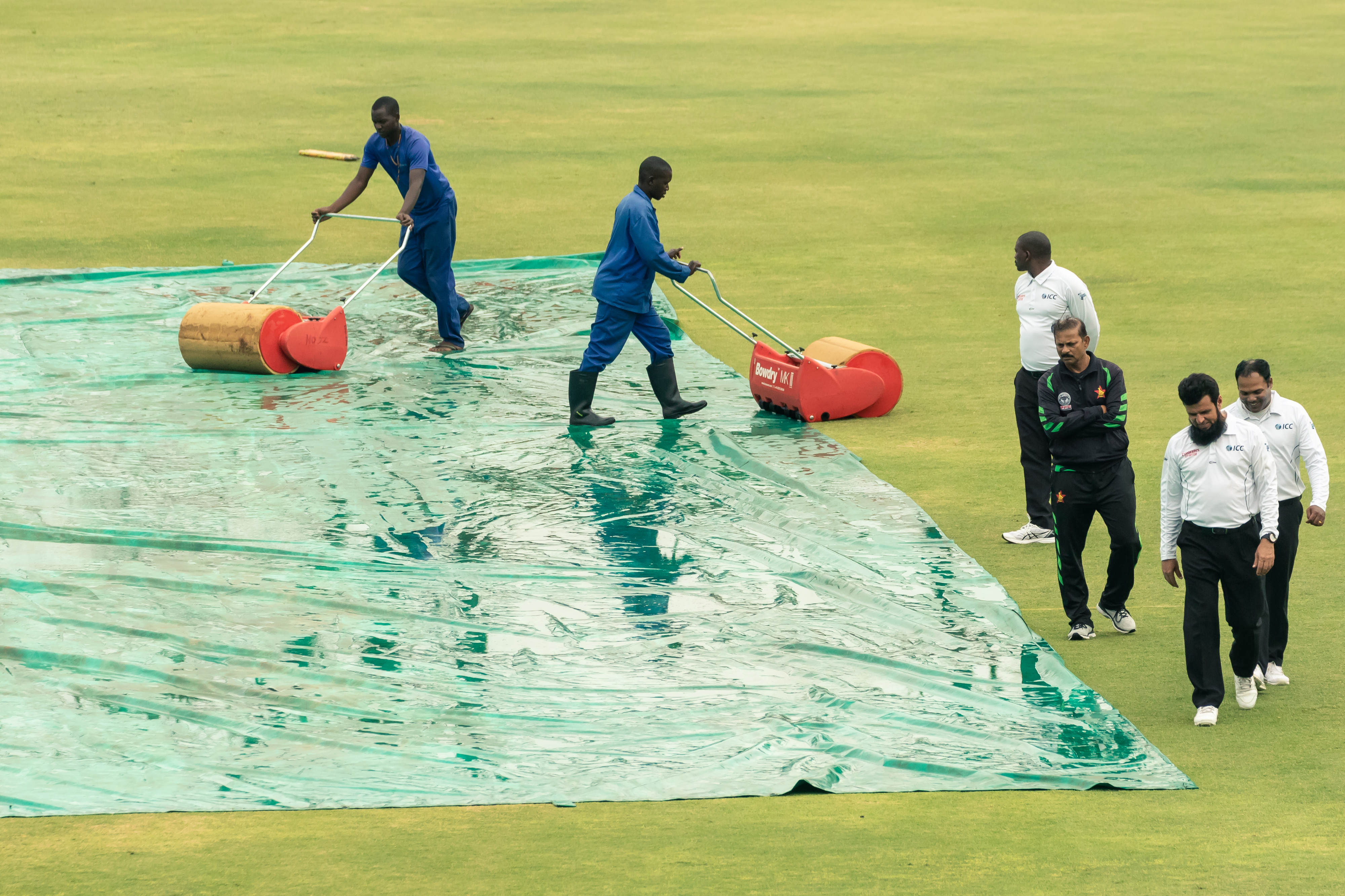 Taylor hits fifty before rain dampens Zimbabwe’s charge